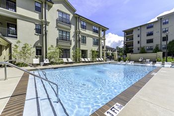 Resort Style Pool with Sunning Ledge